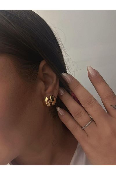MyladyAccessoriess Special Series Minimal Earrings with Round Cut Plate Detail