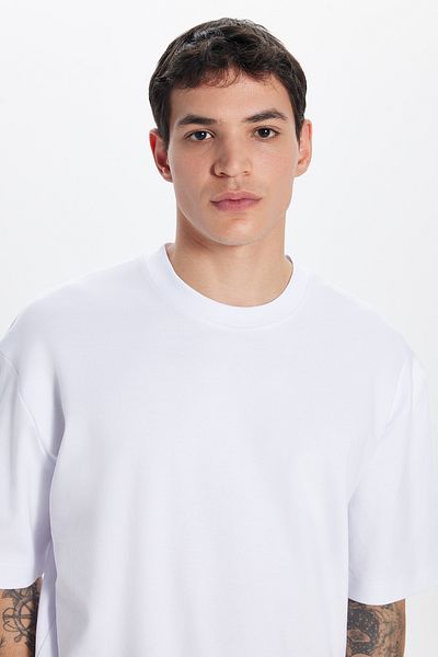 Tudors Λευκό μπλουζάκι Unisex Oversize με φαρδιά εφαρμογή 100% βαμβάκι με απαλή υφή Basic Crew Neck
