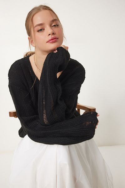 Happiness İstanbul Schwarzer Oversize-Strickpullover für Damen mit zerrissenem Detail KI00105