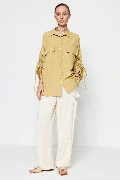 Trendyol Modest Світло-жовта ткана бавовняна сорочка TCTSS23TG00011 з регульованими деталями на рукавах
