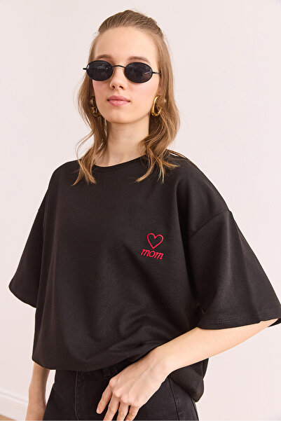 Olalook Γυναικείο μπλουζάκι μαύρο μαμά με κέντημα με 2 νήματα Oversize TSH- 19000785