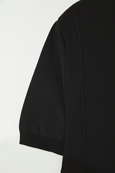 Trendyol Collection Schwarzes reguläres Polo-Strick-T-Shirt TMNSS25PO00042