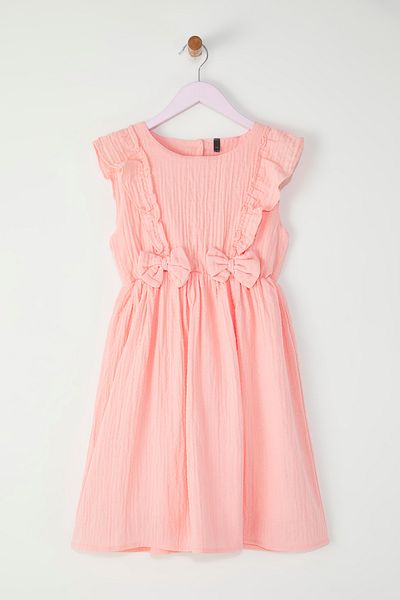 TRENDYOLKIDS Lachsfarbenes Midi-Kleid aus geradem Gewebe TKDSS25EL00060