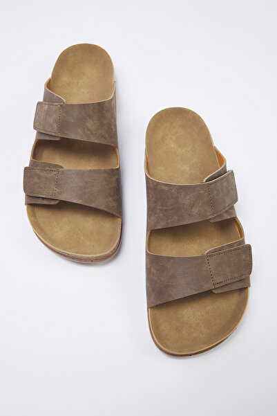 TRENDYOL SHOES Norkové nubukové pánské pantofle s plochou podrážkou na suchý zip TAKSS25TE00034