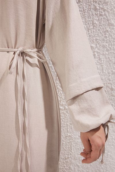 Trendyol Modest Ungefüttertes, einfarbiges, gewebtes Hijab-Kleid im Leinen-Look mit Steinbesatz TCTSS25EB00111