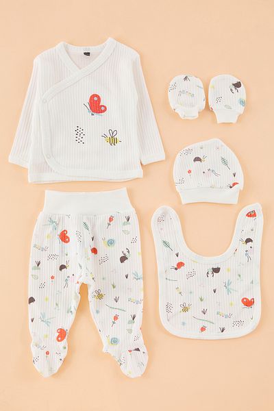 TRENDYOLKIDS 5-Piece Ecru Baby Girl 100% Cotton Animal Print Hospital Discharge Set