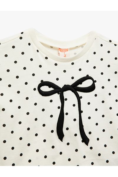 Koton Baby Girl Crew Neck Κοντό μανίκι Κέντημα με κορδέλα Λεπτομερές βαμβακερό μπλουζάκι 5smg10102ak Μπεζ