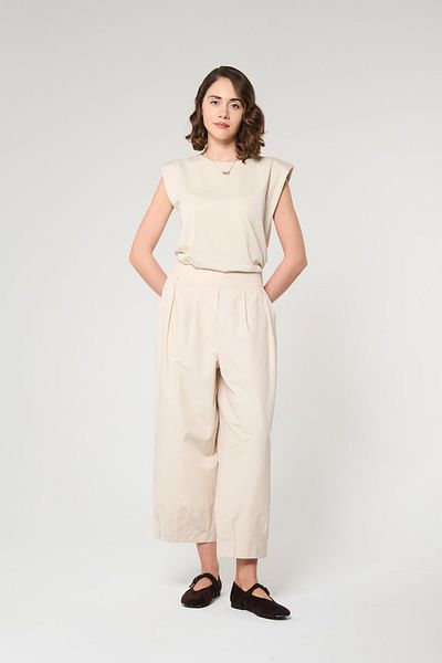 ZYRAH Ecru Color Pleated Women's Crop Pants