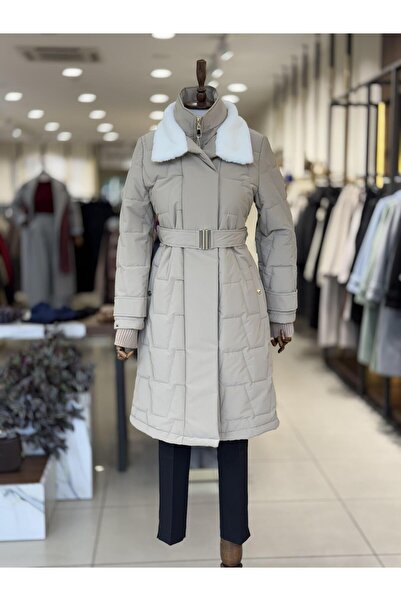 Zühre Yakası Kürk ve Kemer Detaylı Bej Kısa Şişme Mont 12766