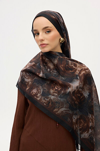 MODA Μαλακό σάλι με σχέδιο Rosa σε χρώμα καφέ