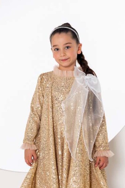 Riccotarz Kız Çocuk Yakası Tüllü Boydan Pulpayet İşlemeli Omuzu Fiyonk Detaylı Gold Elbise