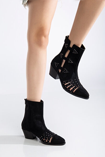 MS SUGAR SHOES Modern ve Şık: Dekoratif Detaylı Siyah Renkli Topuklu Bot