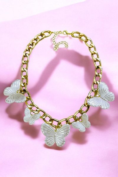 PETEK AKSESUAR Mother of Pearl Butterflies Chain Necklace