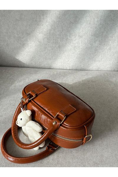 RumyaCollection Women's Bonnie Plush Keychain Handbag-Free Life and Toilet Bag and Tan