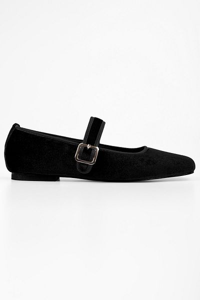 Shoeberry Women's Bobbi Black Velvet Blunt Toe Ballerinas