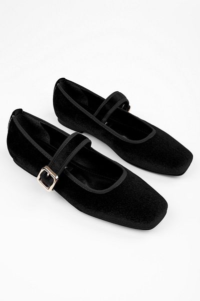 Shoeberry Women's Bobbi Black Velvet Blunt Toe Ballerinas