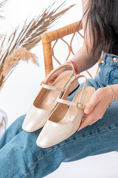 GİYSONE Roza Kadın Arkası Açık Rugan Babet