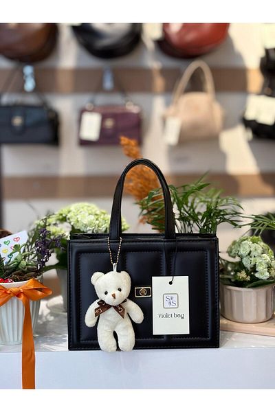 Moda Lime Women's Black Box Bag with Teddy Bear