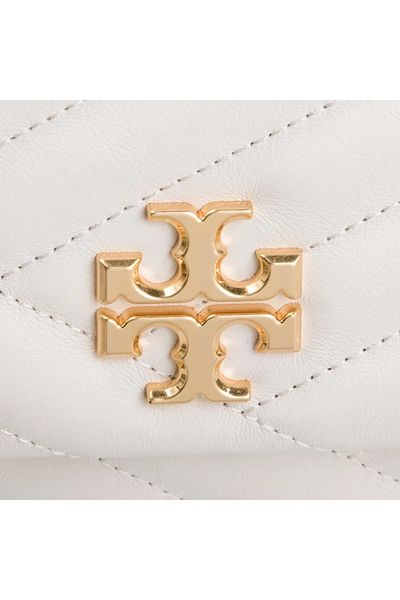 Tory Burch حقيبة كتف كيرا شيفرون ذات غطاء