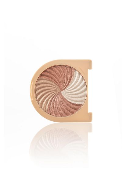 Makeuptime Illuminating Makeup Palette Mt 4 Model