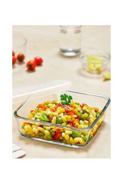 Borosil Microwavable Square Baking Dish With Plastic Lid, Microwave, Oven And Dishwasher Proof 1.6Liters