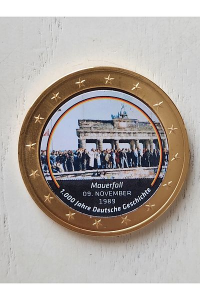Edi Antik German Berlin Wall Destruction 3.5cm Medal