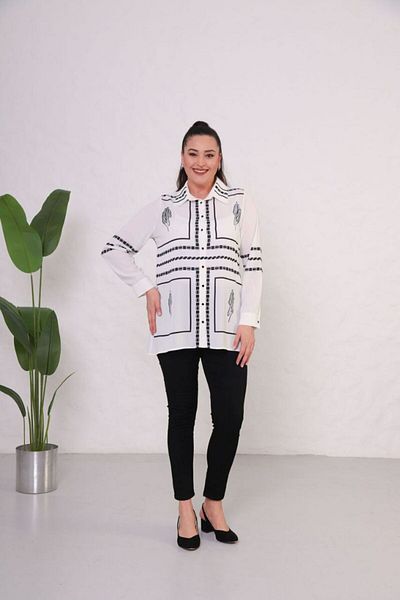 Mezure Stone Embroidered Crepe Fabric Button Blouse Large Size