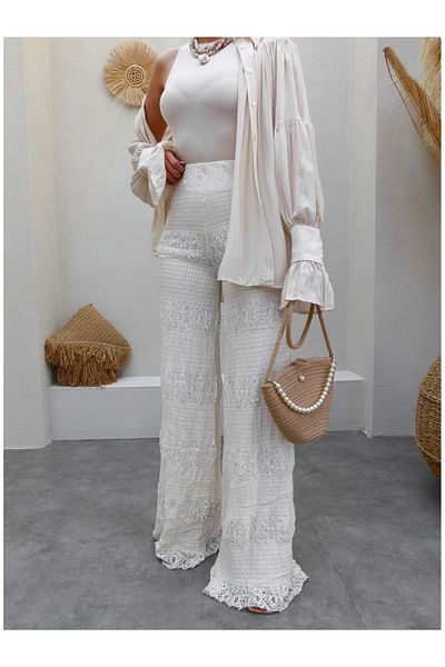 ESRAHELVACI Ecru Lace Detailed Trousers