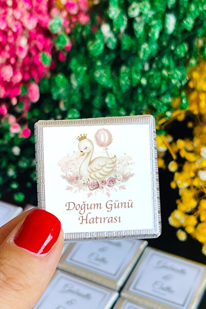 Artcrelier Kuğu Kare Çikolata Etiketi Nişan Nikah Söz Doğum Günü Madlen Etike...