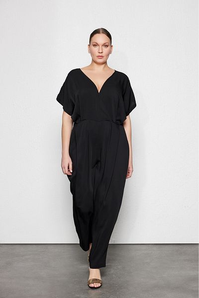 LUOKK Vivy Plus Size Pleated Jumpsuit Black