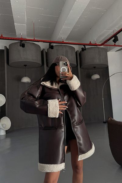 MODAVERA Leather coat with plush capsule details on the sleeve and collar - brown