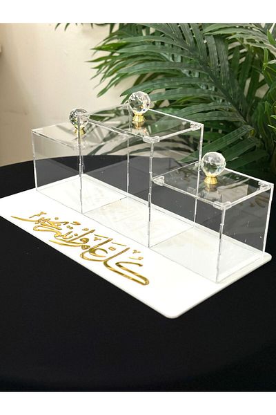 Generica Divided acrylic boxes with a lid and a white base and the words "Happy New Year"