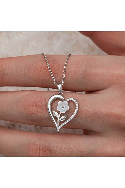 Skygo White Rose with Silver Heart Women Necklace