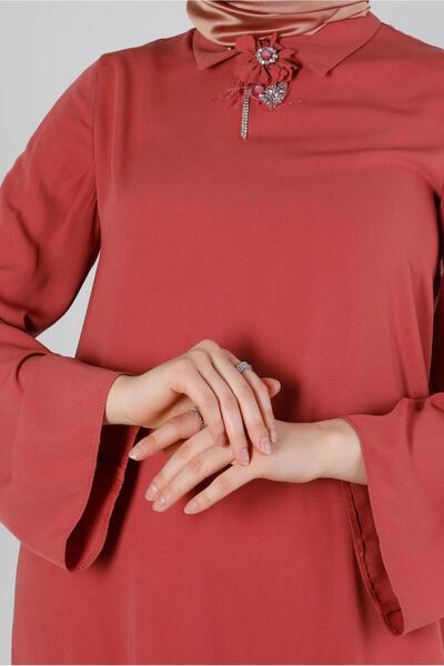 Alvina SPANISH ARM TUNIC WITH FLOWER ACCESSORY 43503