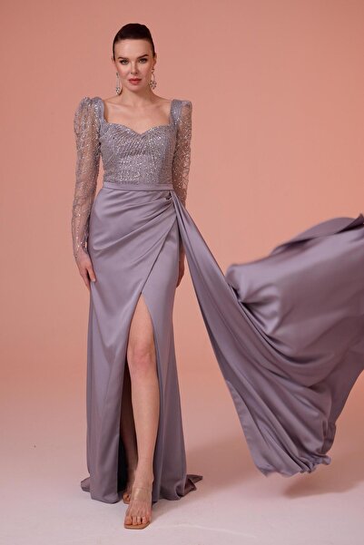 Carmen Gümüş Uzun Kollu İşlemeli Saten Abiye Elbise