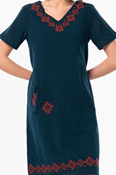 Eliş Şile Bezi Kısa Kol Şile Bezi Kruvaze Yaka Nakışlı Tülin Midi Boy Yazlık Otantik Elbise Petrol Ptrl