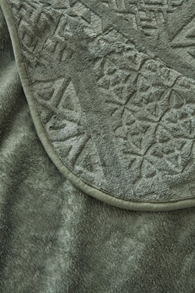 Karaca Home Blair Single Embos Blanket Sage