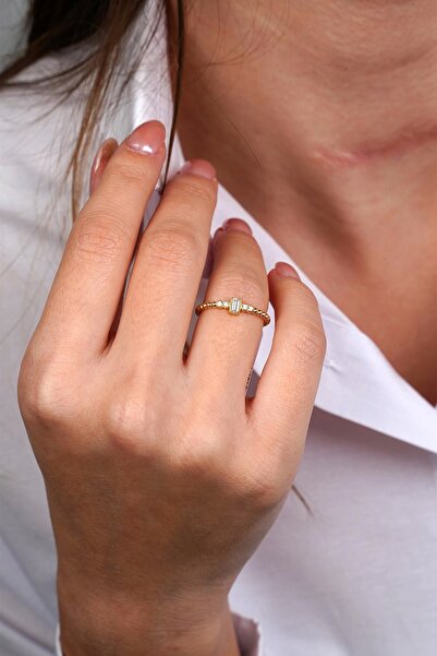 Arpaş 14 Ayar Altın Minimal Baget Taşlı Yüzük