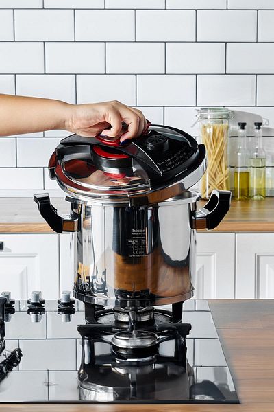 Hisar Monaco Joy Black Pressure Cooker 6 Lt
