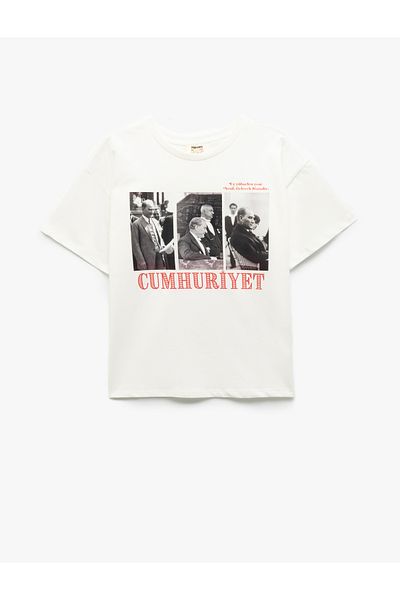 Koton Ataturk Printed Short Sleeve Crew Neck Cotton T-Shirt