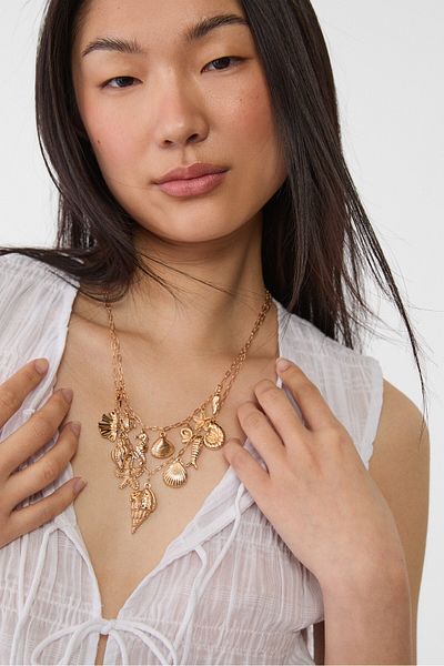 Stradivarius Set of 2 under the sea necklaces