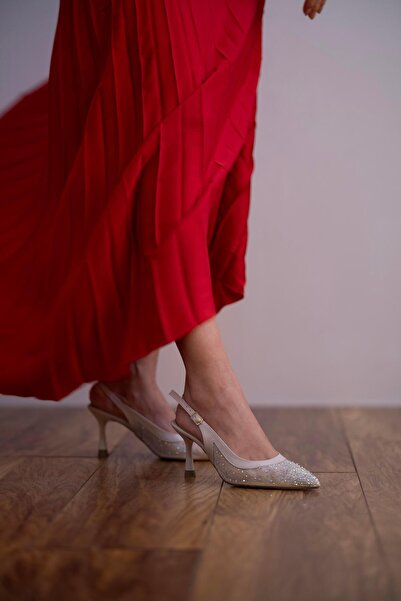 sovrana Tül Taş Detaylı Topuklu Ayakkabı Bej