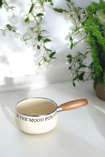 mightpera Ahşap Saplı Yazılı Emaye Sos Tavası / 14 cm