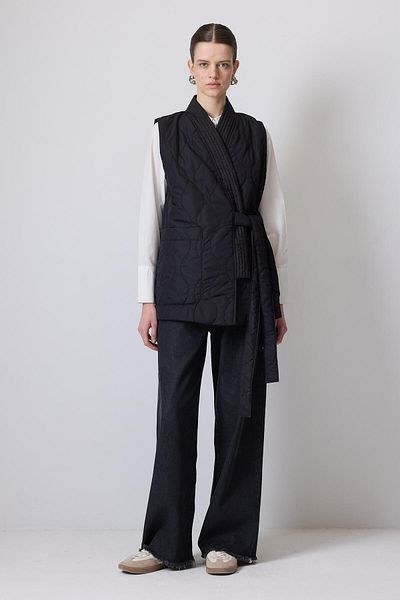 Touché Privé Yandan Tie-Up Quilted Vest