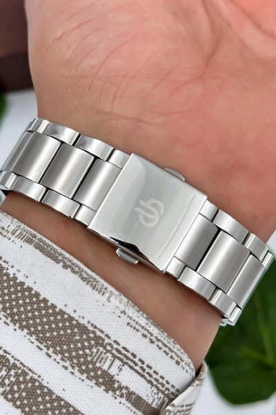 Bigotti Milano Luxury Men's Wristwatch Silver Steel Band Steel Case Functions Active Zmb009