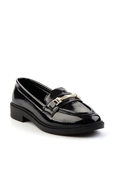 Bambi Siyah Kırışık Kadın Loafer Ayakkabı K01879100508