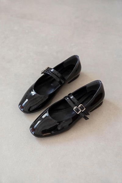 STRASWANS Elvira Women's Belt Detail Patent Leather Ballerina Black