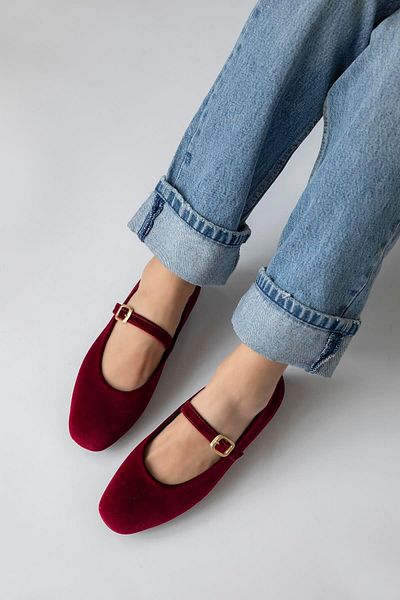 STRASWANS Curea de damă Karmin Detaliu Velvet Ballet Ballet Roșu Claret