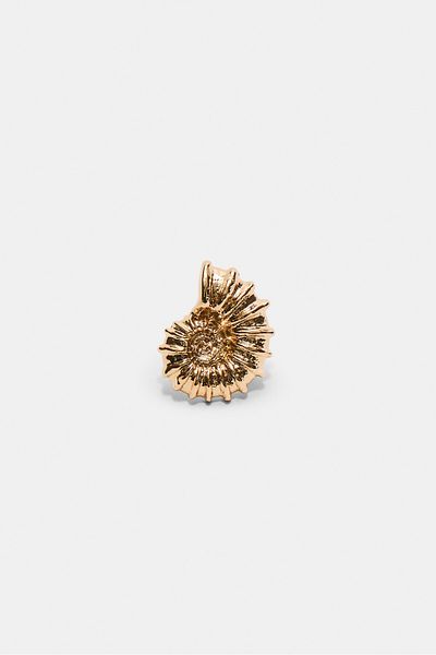 Stradivarius Shell ring
