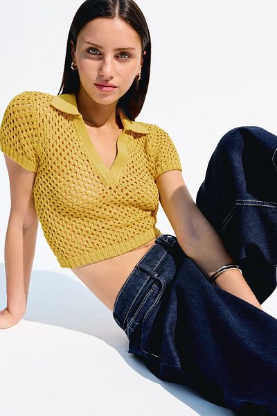 Bershka Short sleeve mesh polo collar sweater